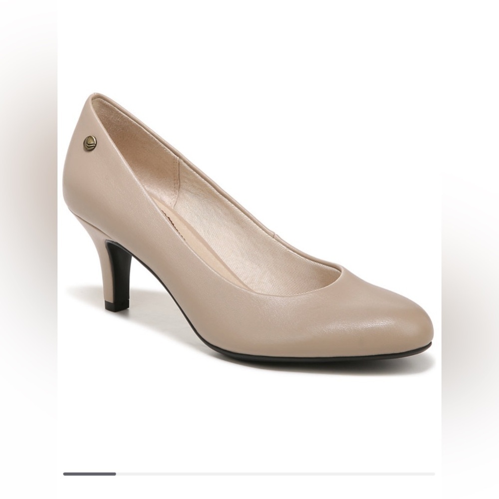 LifeStride Women's Parigi Pump